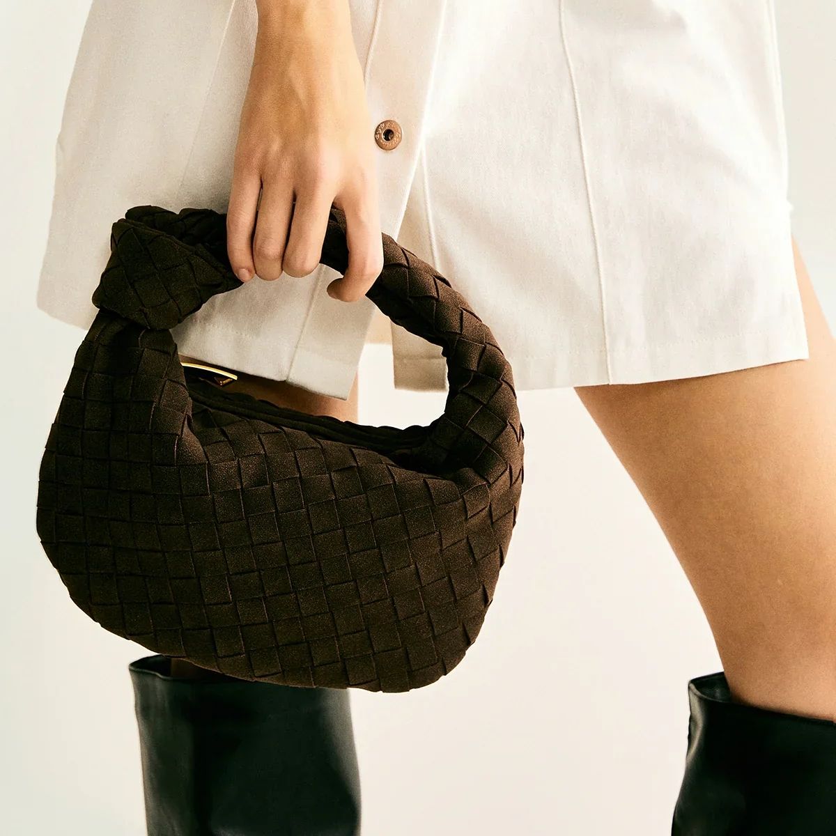 Suède Mini Tas met Gevlochten Structuur en Knoophandvat